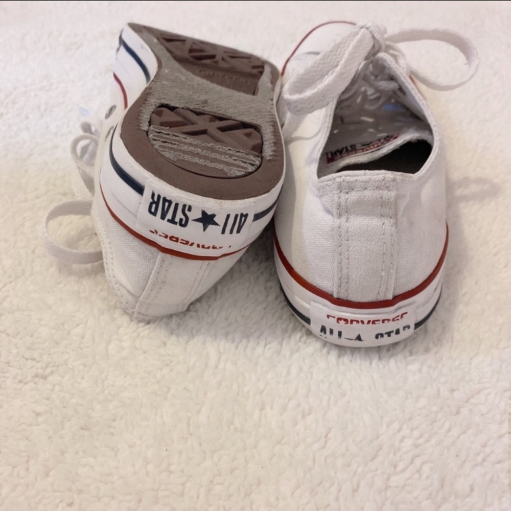 White Converse - Picture 4 of 4